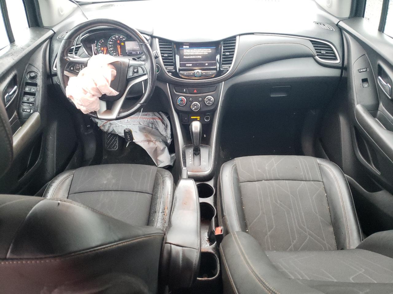 KL7CJLSBXLB031952 CHEVROLET TRAX 2020