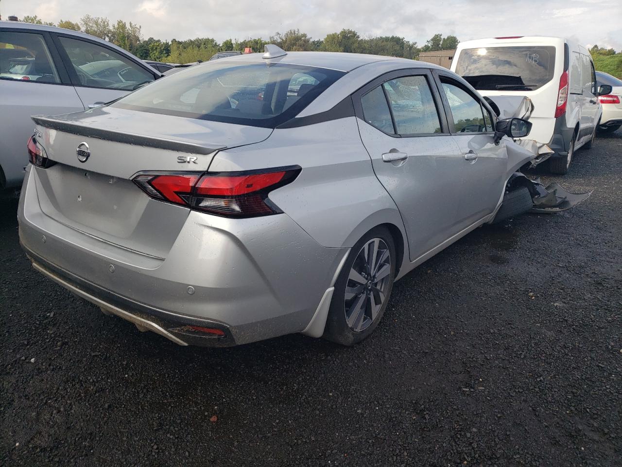 2020 Nissan Versa Sr vin: 3N1CN8FV0LL813042