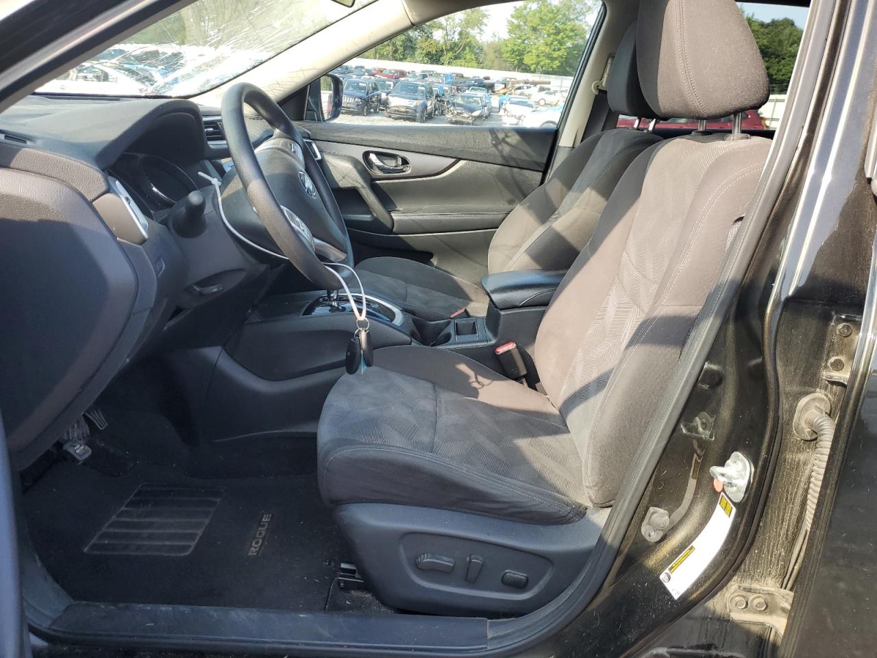 KNMAT2MV0GP642930 NISSAN ROGUE 2016