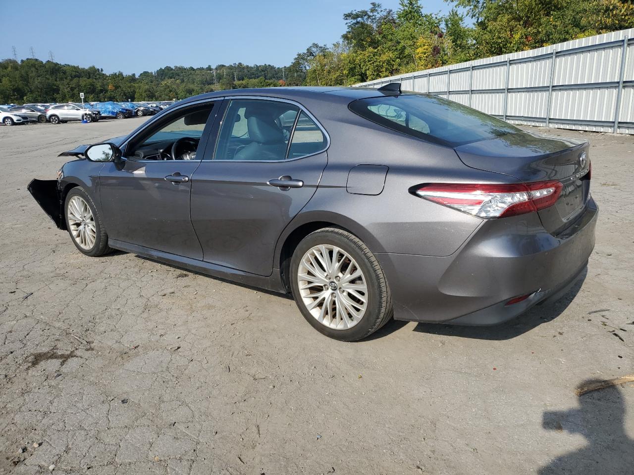 4T1B11HK9JU037913 TOYOTA CAMRY 2018