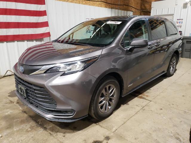 2021 Toyota Sienna LE