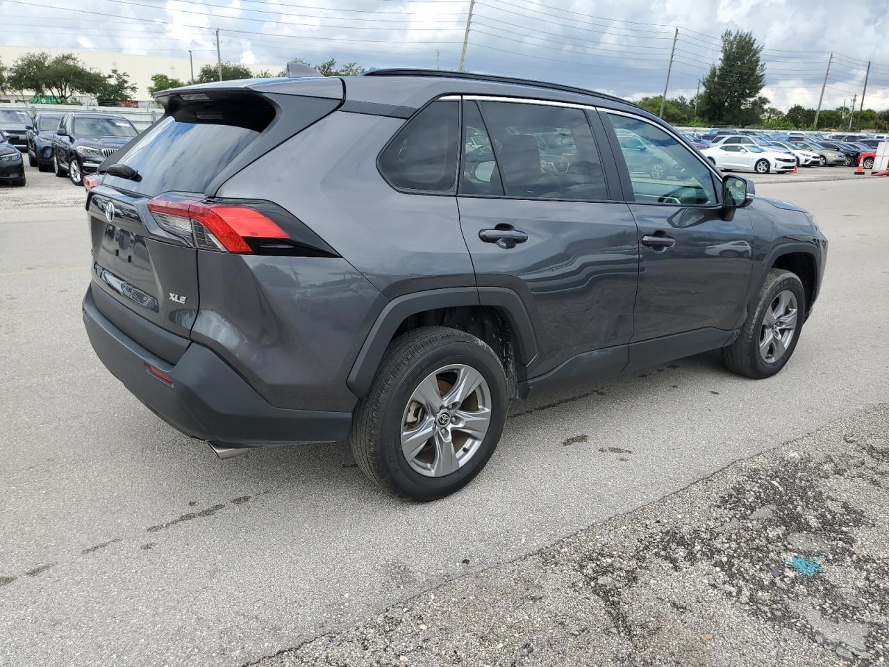 2T3W1RFV4NC180604 TOYOTA RAV4 2022