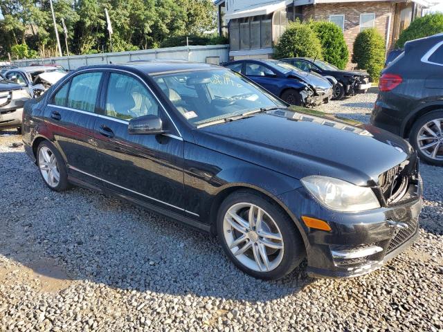 WDDGF8AB5ER303988 Mercedes-Benz C 300 4matic