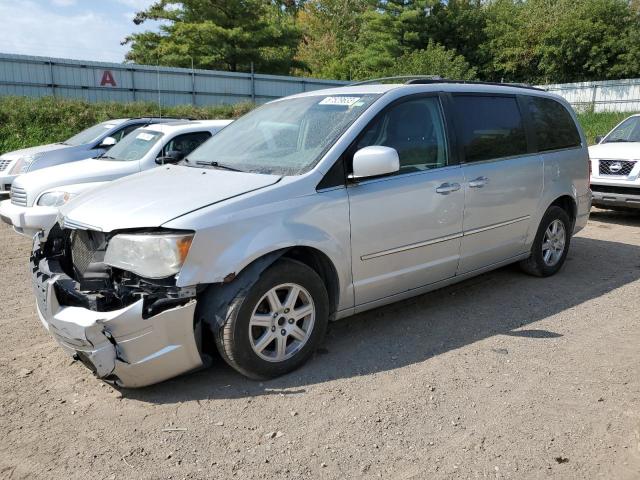 2010 Chrysler Town & Country Touring