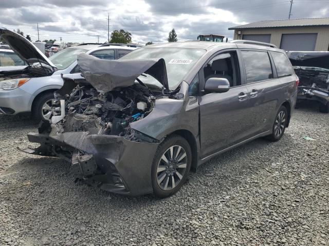 2019 Toyota Sienna XLE