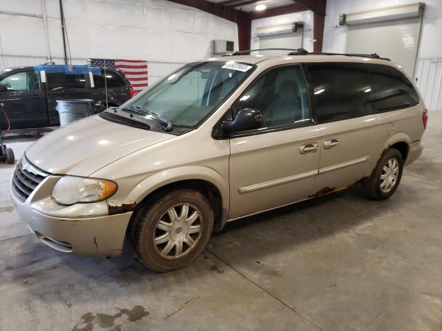 2005 Chrysler Town & Country Touring