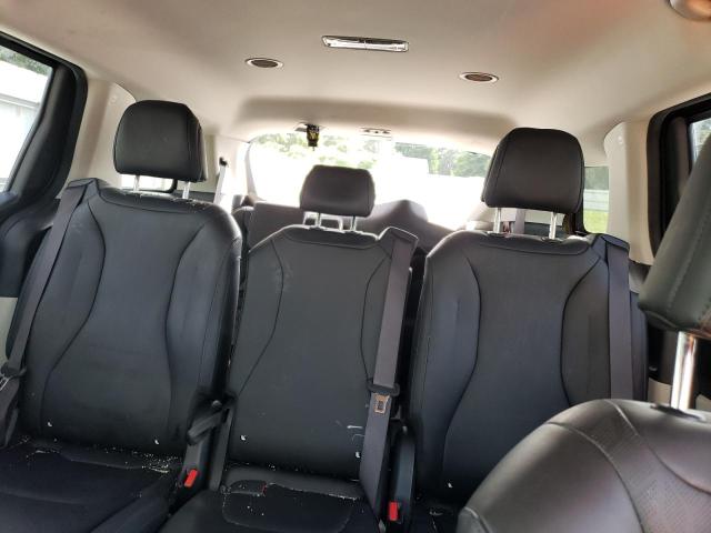KNDNB4H34N6058008 KIA Carnival Lx