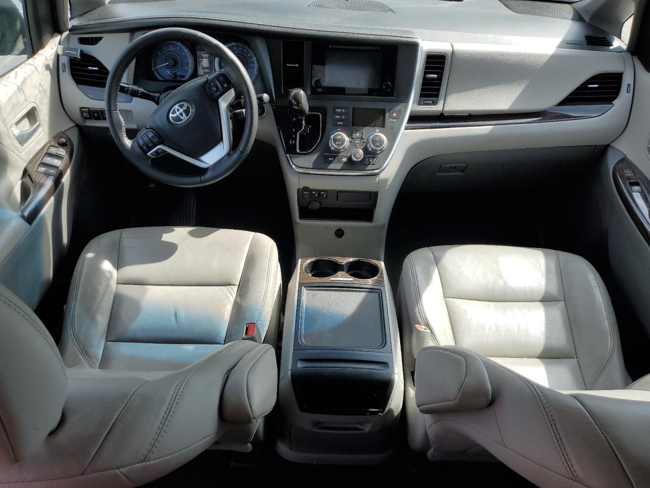 5TDYZ3DC4HS852634 TOYOTA All Models 2017