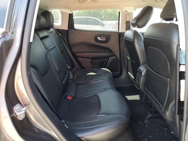 3C4NJCBB9JT377157 Jeep Compass Latitude