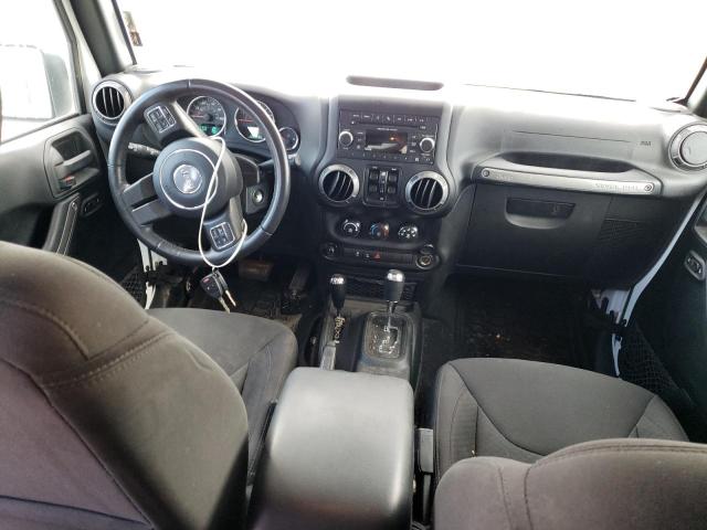 1C4BJWDG4JL932041 Jeep Wrangler Unlimited Sport