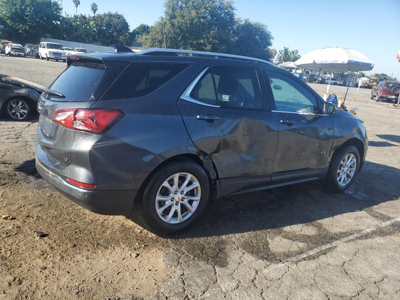 2GNAXJEV4J6348202 CHEVROLET EQUINOX 2018
