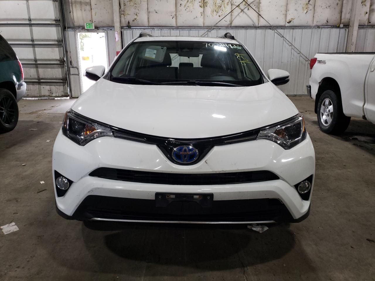 JTMRJREV1HD083228 TOYOTA RAV4 2017