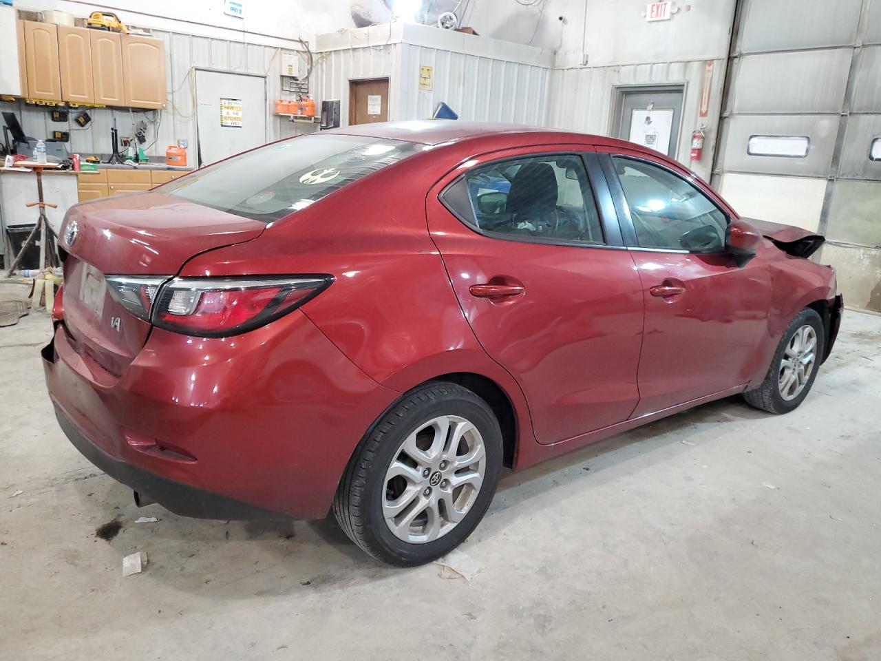3MYDLBYV7HY158827 TOYOTA YARIS 2017