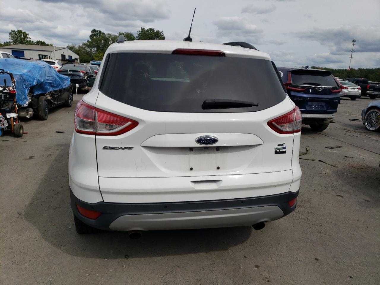 1FMCU9G93GUB42898 FORD ESCAPE 2016