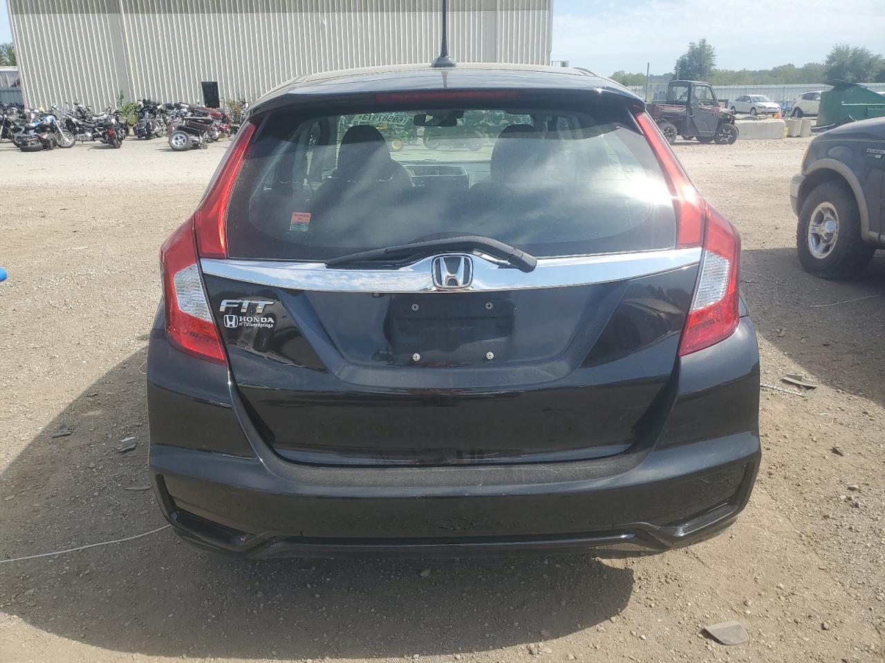 3HGGK5H84JM732065 HONDA FIT 2018