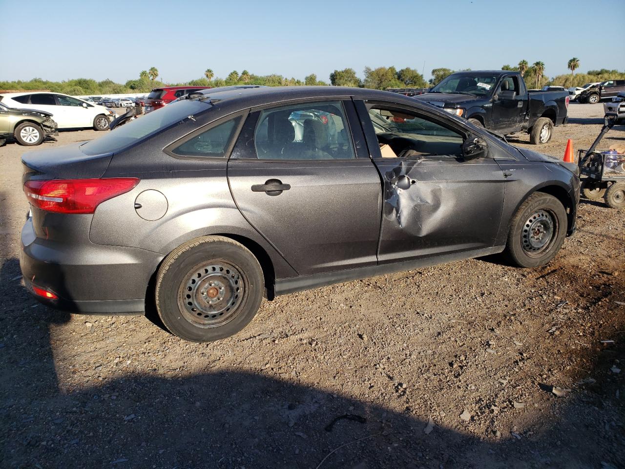 1FADP3E27HL332607 FORD FOCUS 2017
