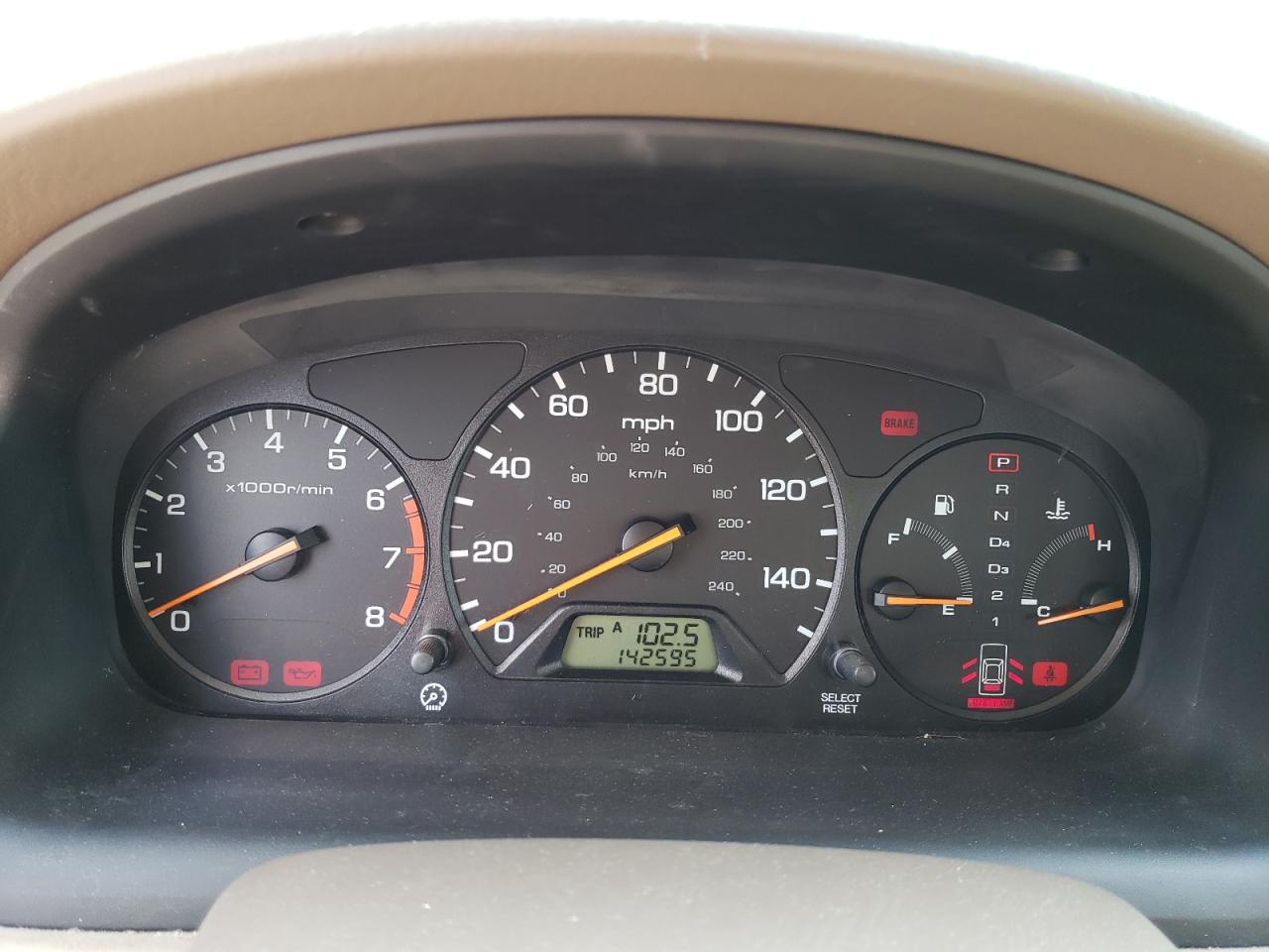 1HGCG5647YA035402 2000 Honda Accord Lx