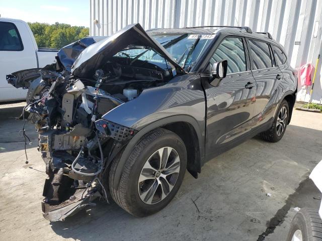 VIN 5TDGZRBH0NS163599 2022 Toyota Highlander, Xle no.1