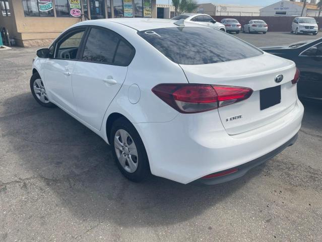 3KPFK4A71JE218111 KIA FORTE LX