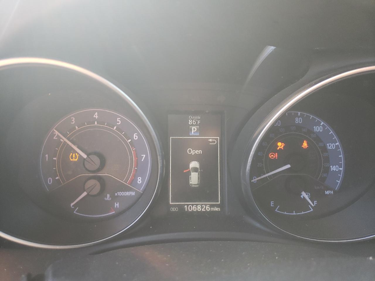 JTNKARJE7JJ570959 TOYOTA COROLLA 2018