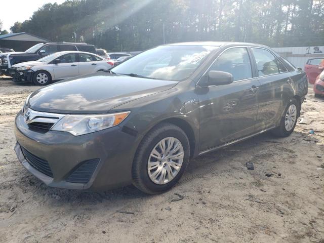 2014 Toyota Camry Hybrid 