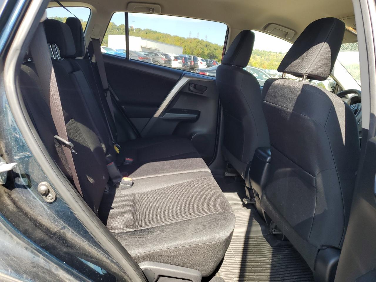 JTMBFREV1JJ729880 TOYOTA RAV4 2018