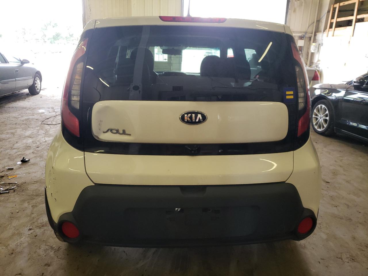 KNDJP3A56F7185392 2015 Kia Soul +