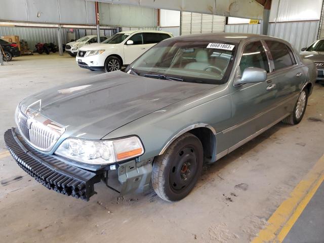 2005 Lincoln Town Car Signature