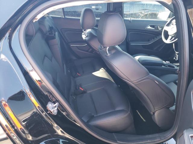 WDCTG4EB1KJ574849 Mercedes-Benz GLA 250