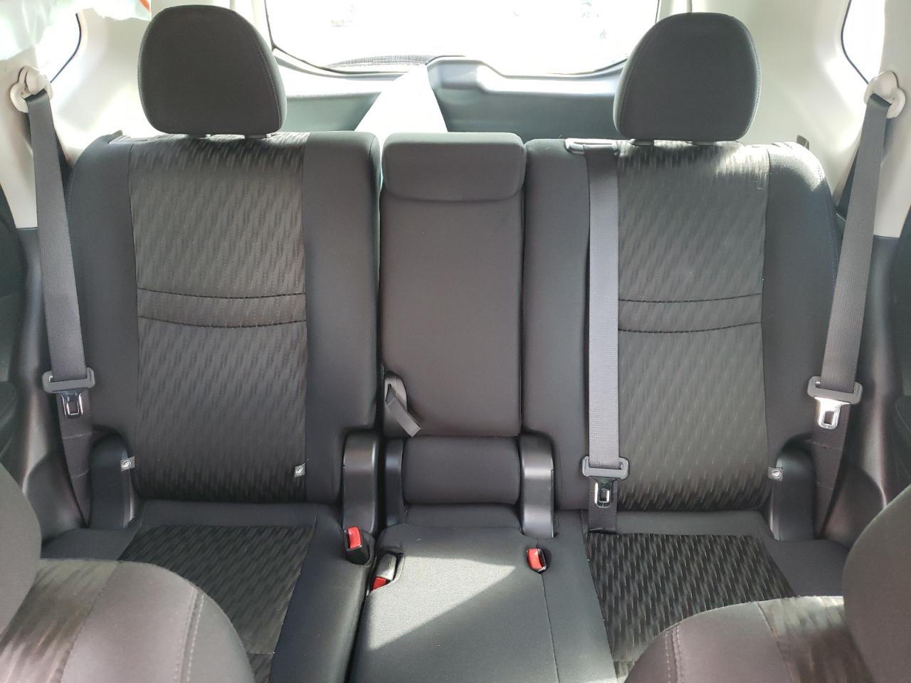 5N1AT2MV1JC827739 NISSAN ROGUE 2018
