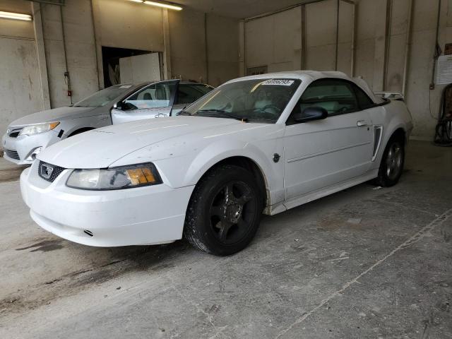 2004 Ford Mustang 