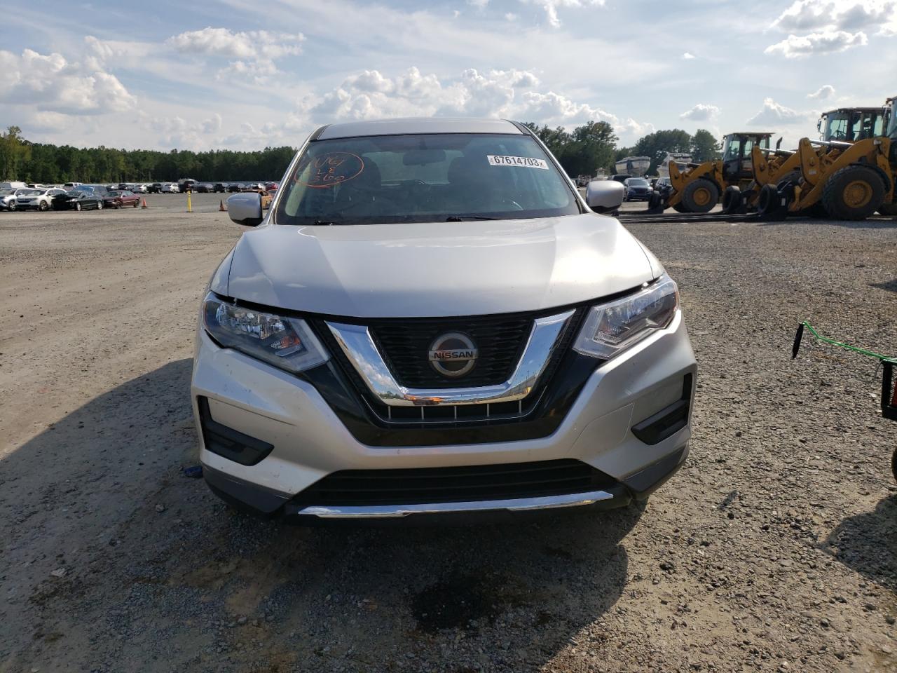 KNMAT2MV3JP513295 NISSAN ROGUE 2018