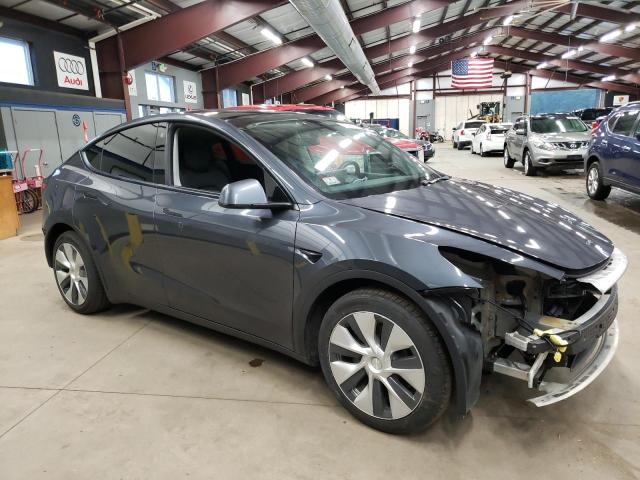 5YJYGDEE4MF071073 Tesla Model Y  4