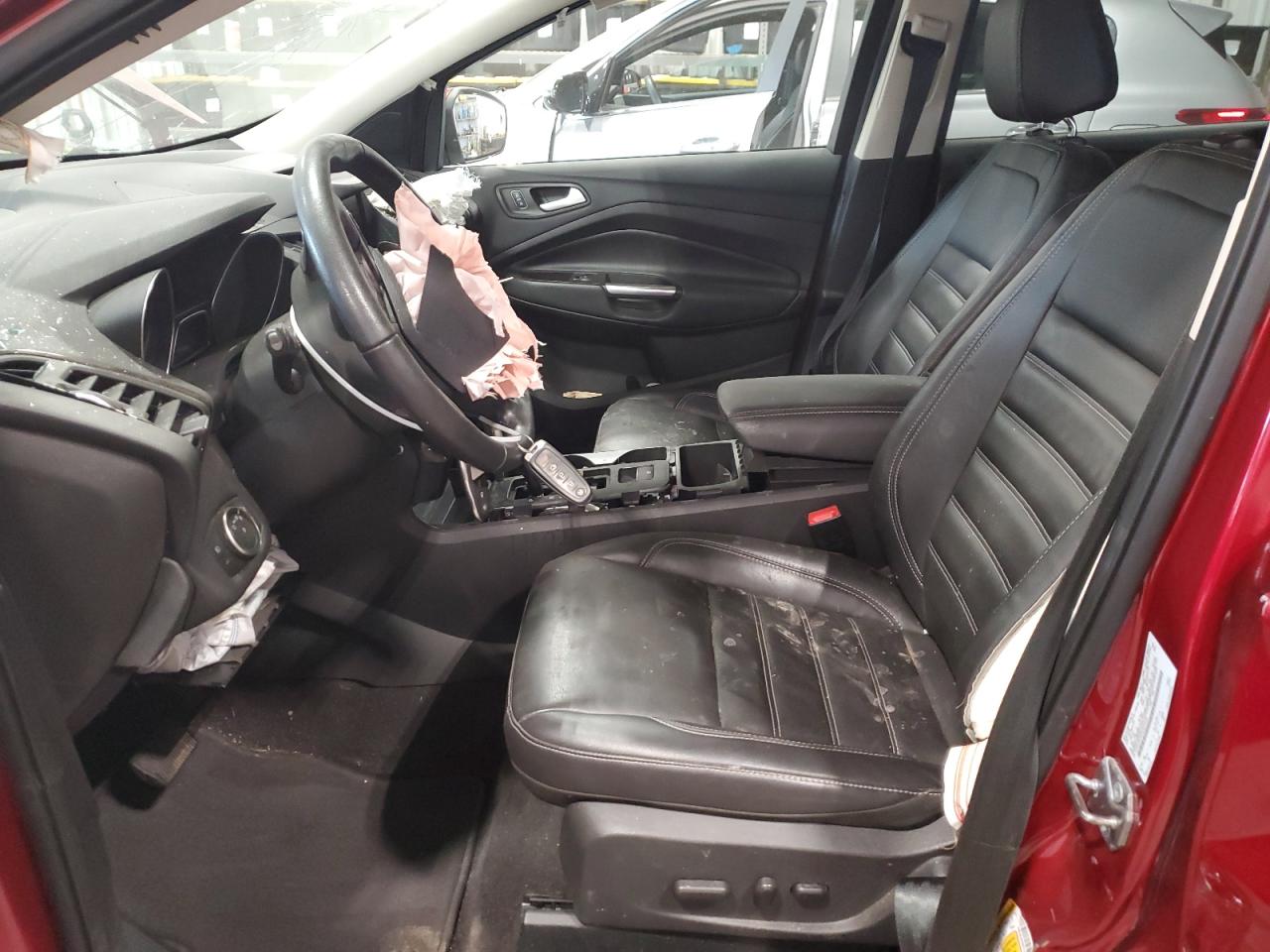 1FMCU9J92HUE31359 FORD ESCAPE 2017