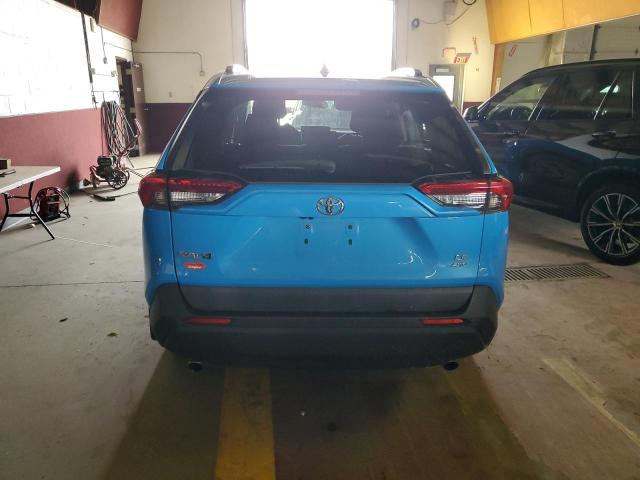 2T3G1RFV0KW041374 Toyota RAV4 LE