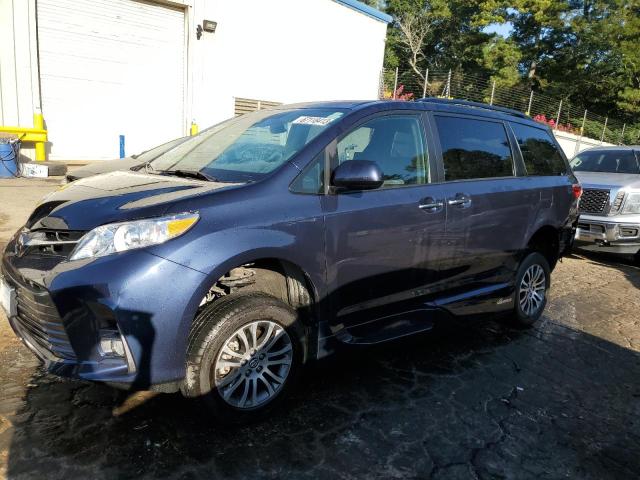 2019 Toyota Sienna XLE