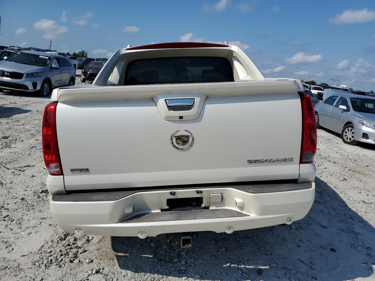 3GYT4NEF7BG331338 2011 Cadillac Escalade Ext Premium