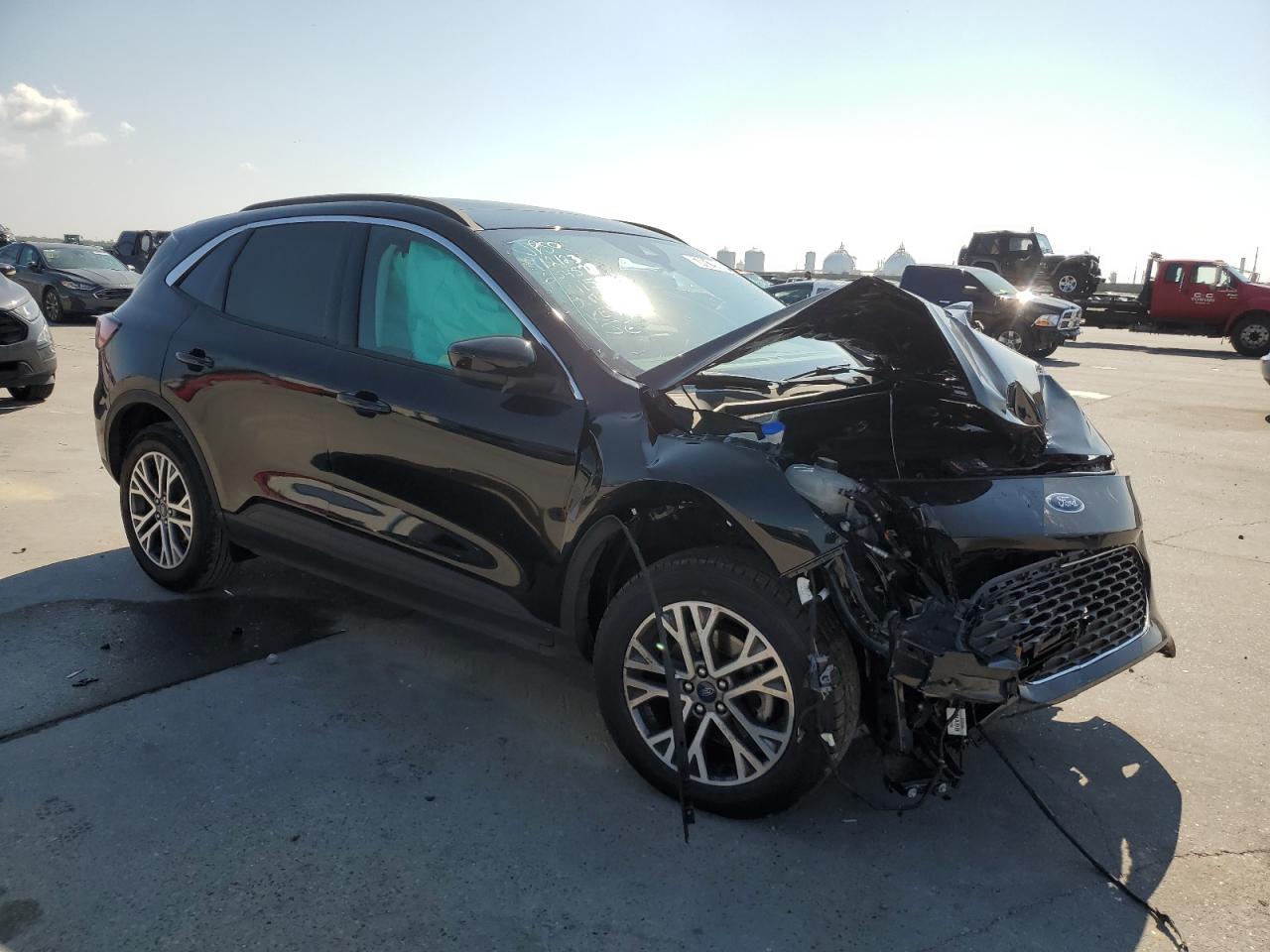 1FMCU9H67NUA71576 FORD ESCAPE 2022