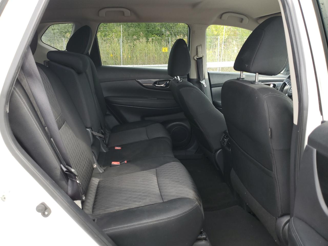 KNMAT2MV9HP609247 NISSAN ROGUE 2017