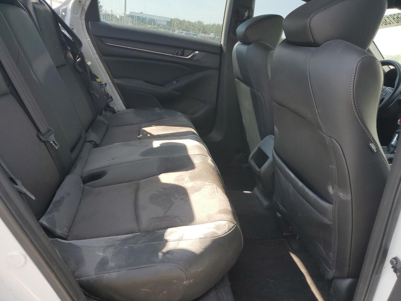 1HGCV1F36KA016823 HONDA ACCORD 2019