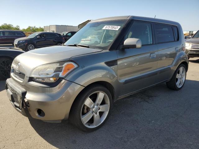 2010 Kia Soul +