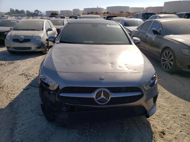 WDD3G4EB7KW017815 Mercedes-Benz A 220