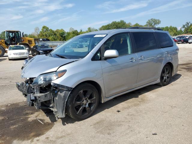 2012 Toyota Sienna 