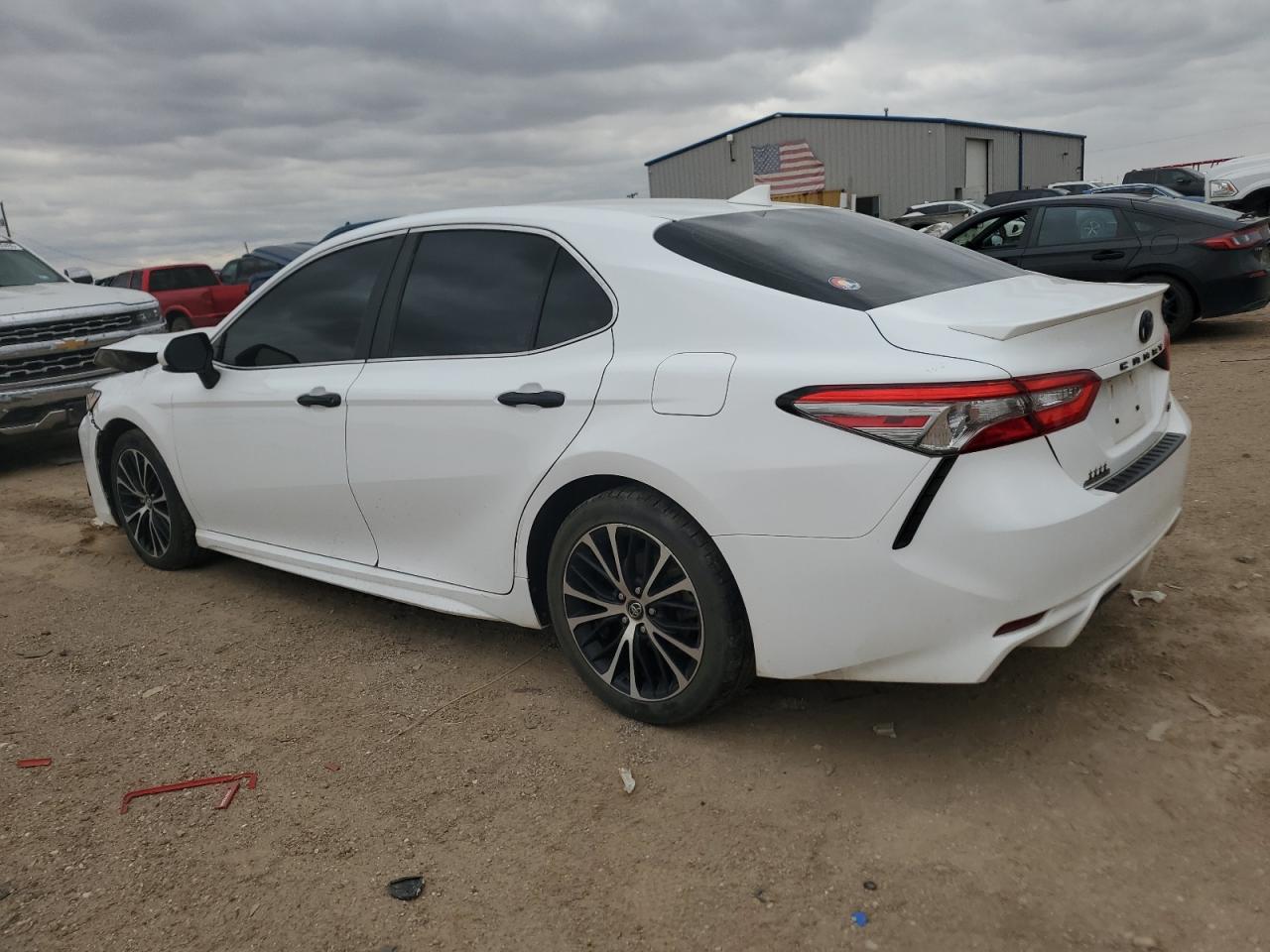 4T1B11HK2KU738052 TOYOTA CAMRY 2019