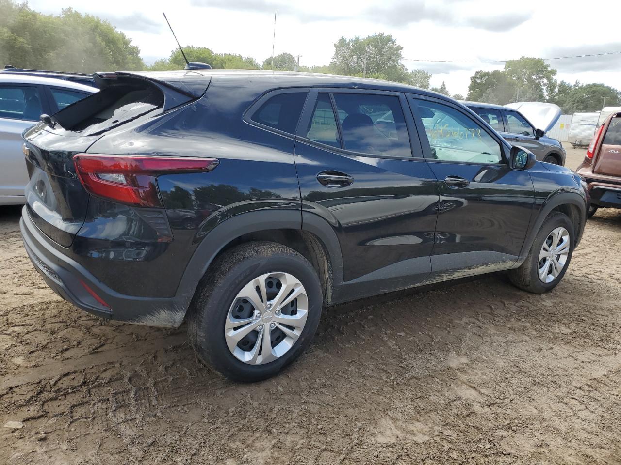 KL77LFE29RC011607 CHEVROLET TRAX 2024