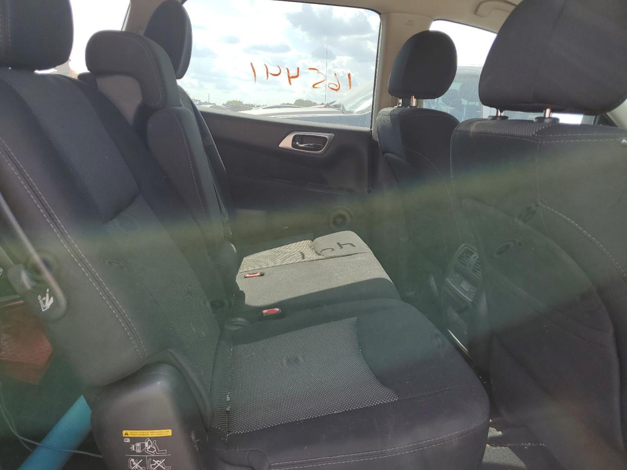 5N1DR2MM3HC605636 NISSAN PATHFINDER 2017