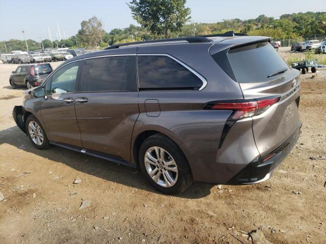 5TDDSKFC8NS044258 2022 TOYOTA SIENNA, photo no. 2