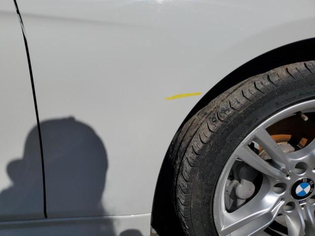 WBA8D9C56JA013363 BMW 330 XI