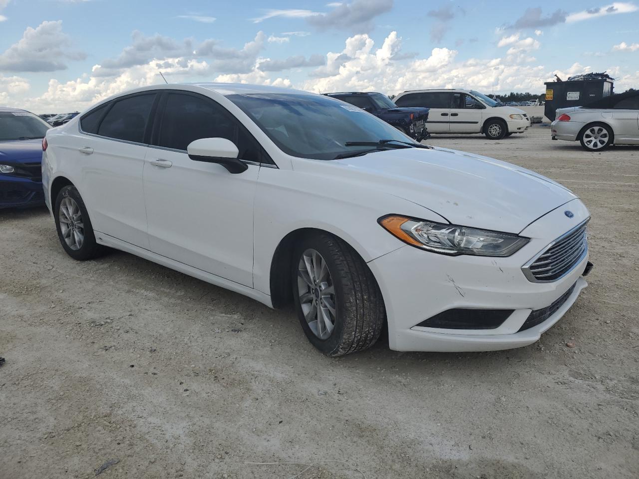 3FA6P0HD8HR266526 FORD FUSION 2017