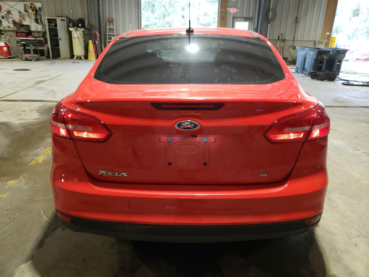 1FADP3F29FL272910 2015 Ford Focus Se